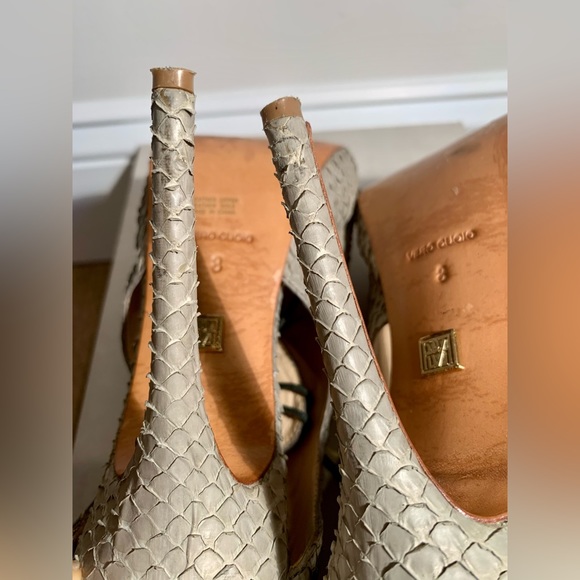 Pour La Victoire gray snakeskin embossed open toe stiletto - Picture 7 of 16